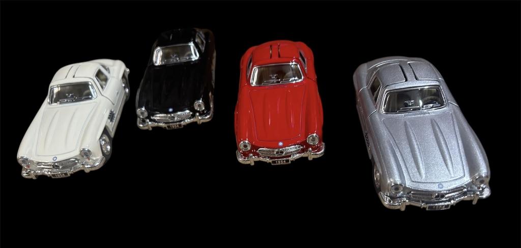 Kinsmart 1954 300SL red Kinsmart (1/36 scale) Mercedes-Benz Coupe, (KM05346D-RD) () [Used]