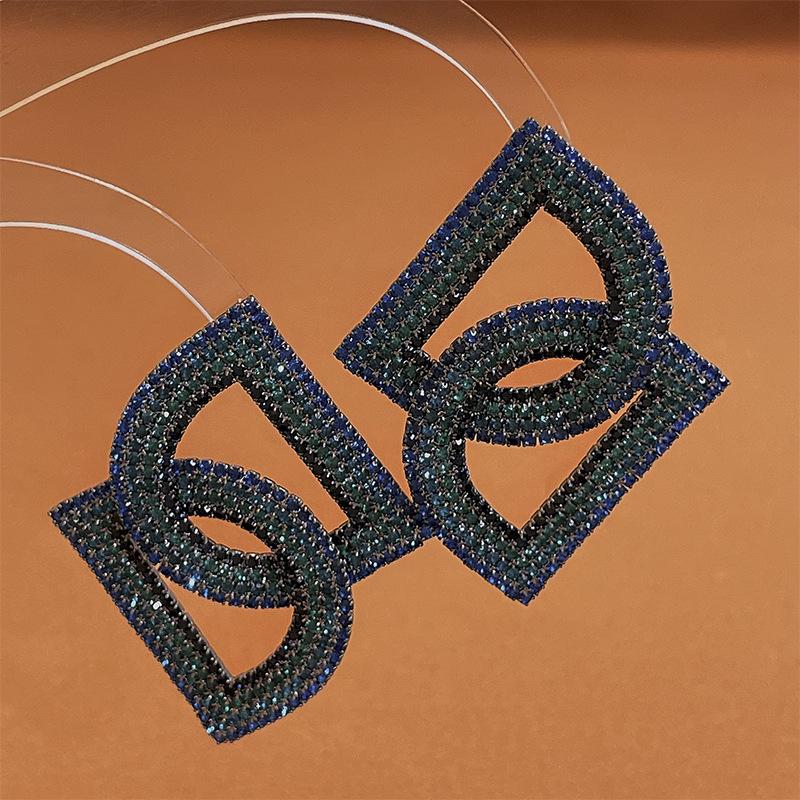 Silver needle exaggerated diamond set letter D stud earrings retro Internet celebrity earrings