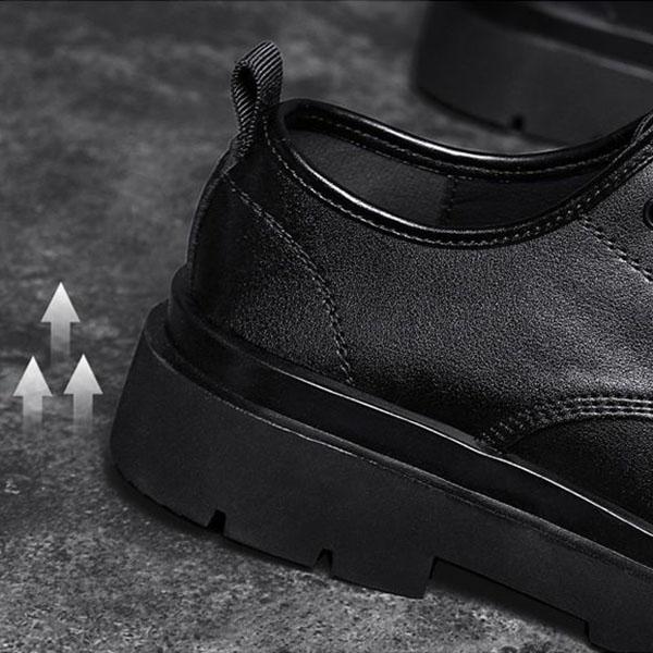 Stivali da uomo impermeabili antiscivolo in stile britannico Scarpe da sposo per matrimonio business Scarpe casual in pelle traspirante da uomo
