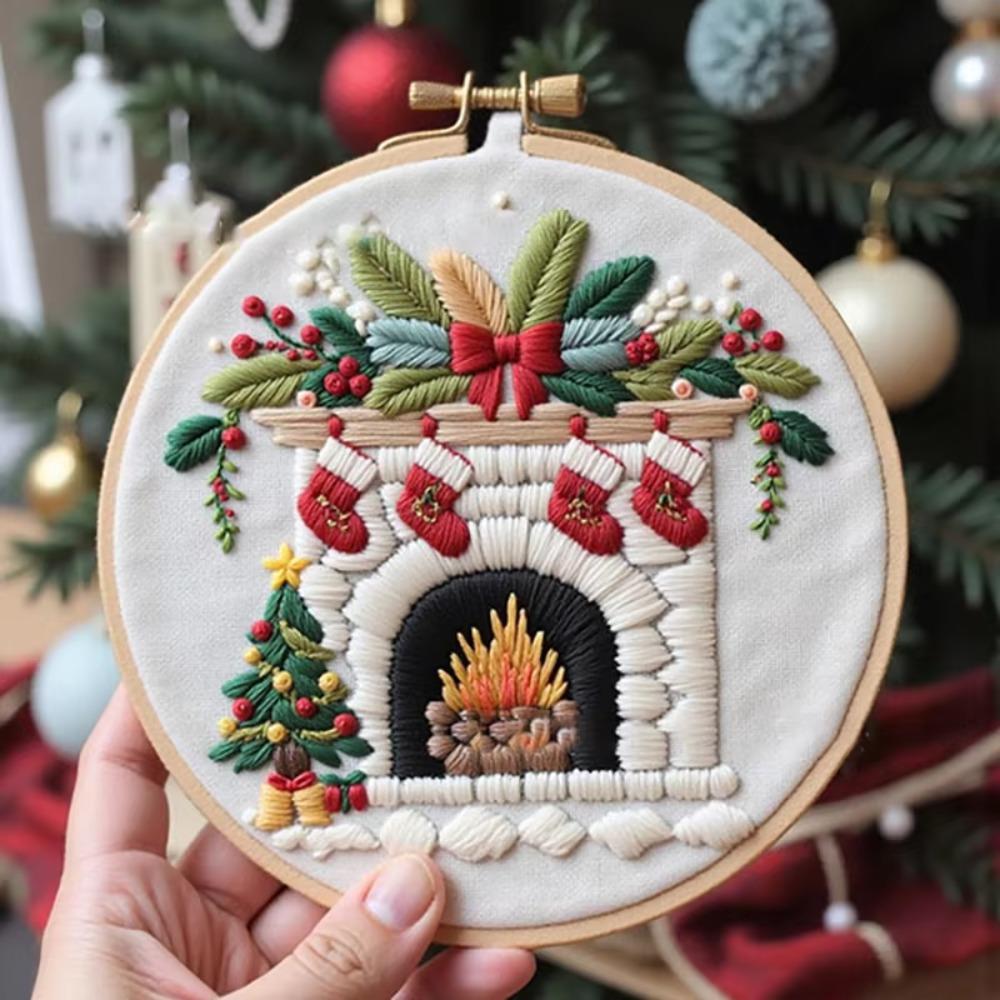 3PCS Stamped Cloth Christmas Embroidery DIY Kit with Embroidery Hoop Handmade Christmas Series Pattern Embroidery Set
