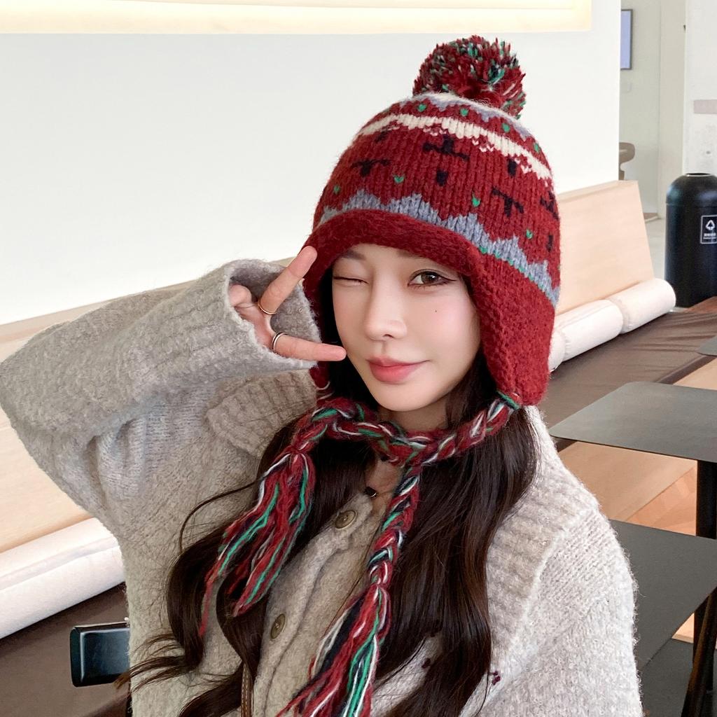 Ethnic Style Contrasting Color Pullover Wool Hat Women'S Winter Warm Ear Protection Knitted Hat Cold Bag Head Lei Feng Hat