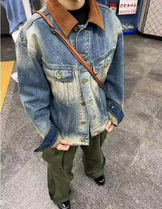 Ретро унисекс джинсовая куртка с пэчворком и бархатным воротником L синий