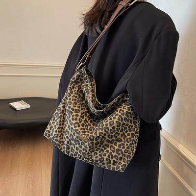 Autumn and Winter Fashion Leopard Print Tote Bag, Female Students Commute To Class, Large-capacity Messenger Bag
