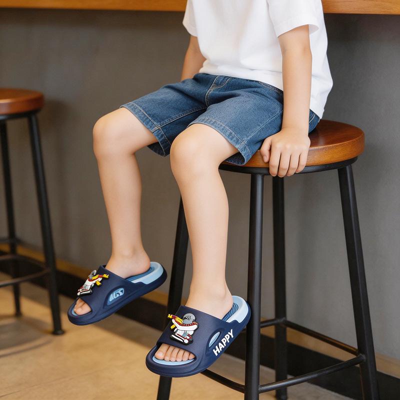 Peace Elite Cartoon Chicken Slippers for Boys - Non-slip, Soft Sole, Ideal for Summer, Bathing, and Outdoor Wear