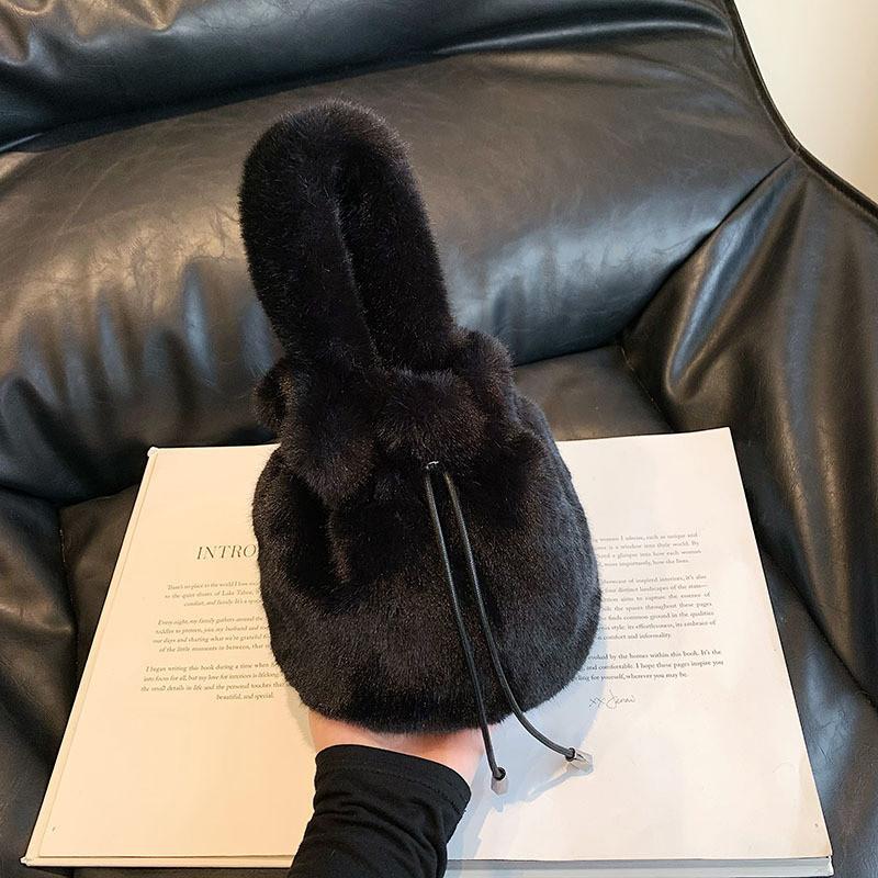 Stylish Plush Bucket Shoulder Bag Women 2023 Autumn Winter New Fashion Handbag