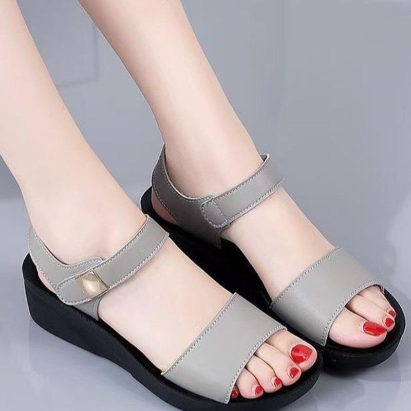 

Soft Leather and Soft-soled Sandals for Women, New Style, Versatile Beach Shoes 35 светло-серый