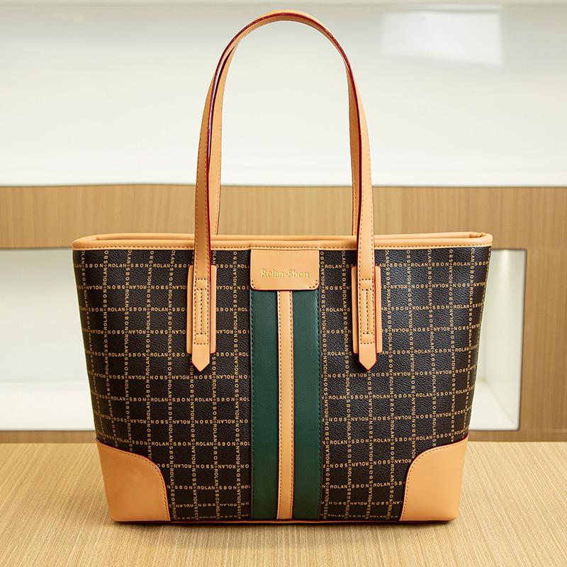 Spring and Summer Fashion Underarm Bag High Capacity Women's Shoulder Bag Retro Versatile Handbag