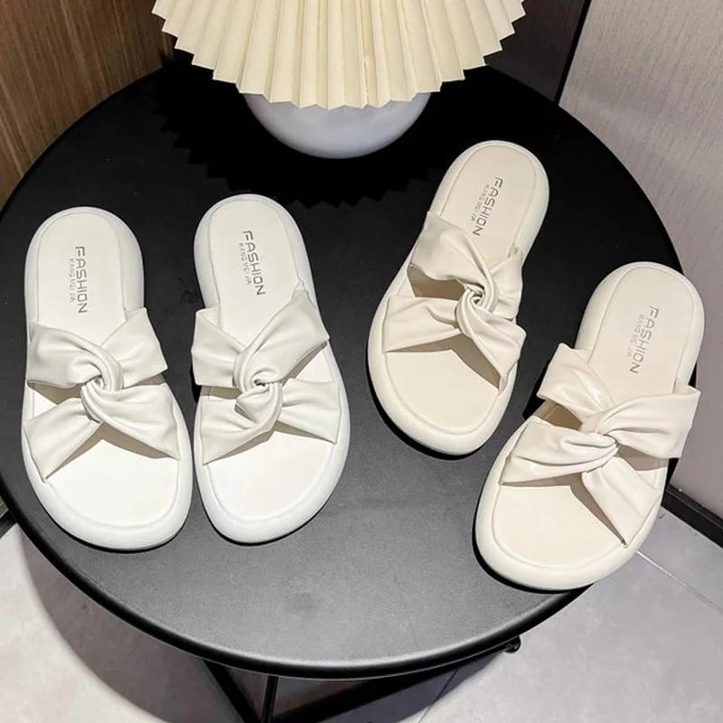 High-end Sandals Women's Summer Wear Fashion New Thick Soles Versatile Non-slip Seaside Beach Shoes for Woman Slippers