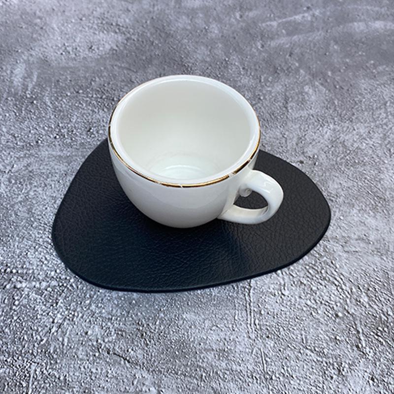 Pebble Faux Leather Triangle Placemat - Waterproof, Oil-proof, Heat Insulation, Christmas Decorative Mat