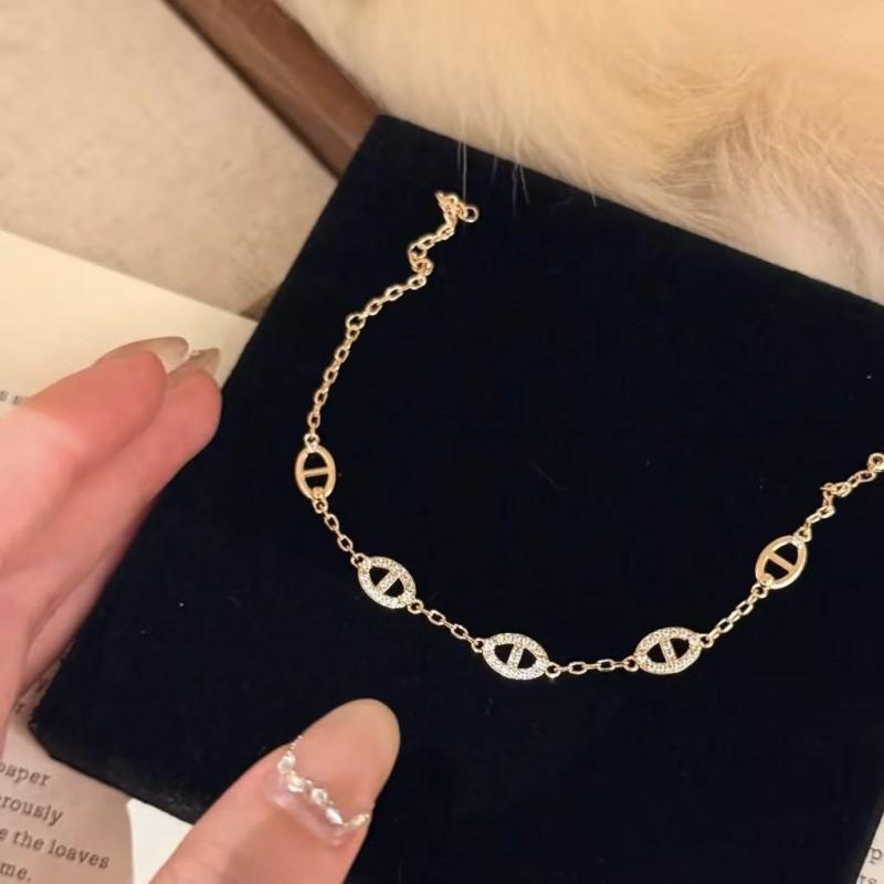 Pig Nose Bracelet 18K Gold Plated Vintage Style Jewelry Women