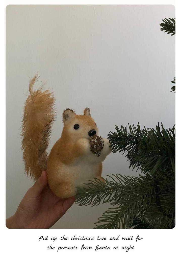 Creative Christmas Squirrel Ornament - Simulated Pendant for Tree Decoration