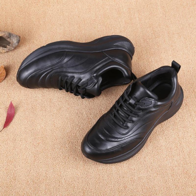 New Leather Shoes Men Leisure Outdoor Athletic Trekking Sports Running Anti-slip Soft-sole Lace-Up Sneakers Business Lightweight