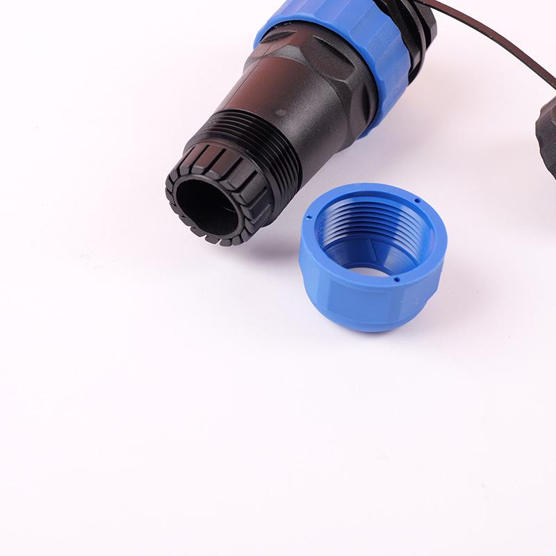 Industrial Aviation Plug & Socket: IP68 Waterproof Connector with Solderless, Solid Copper Pins