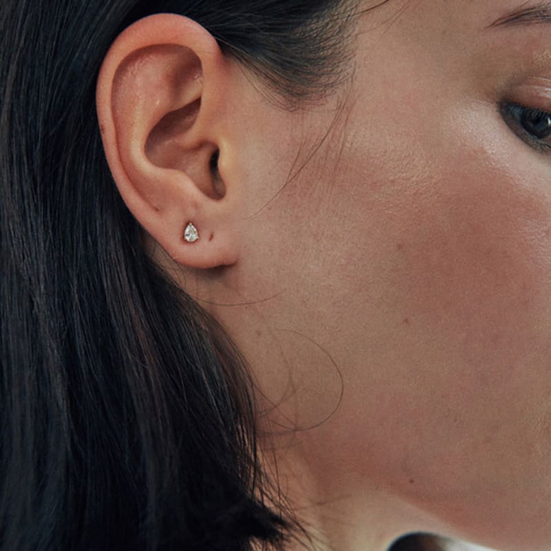 green [10k gold] Two.k.43 / dew drop piercing