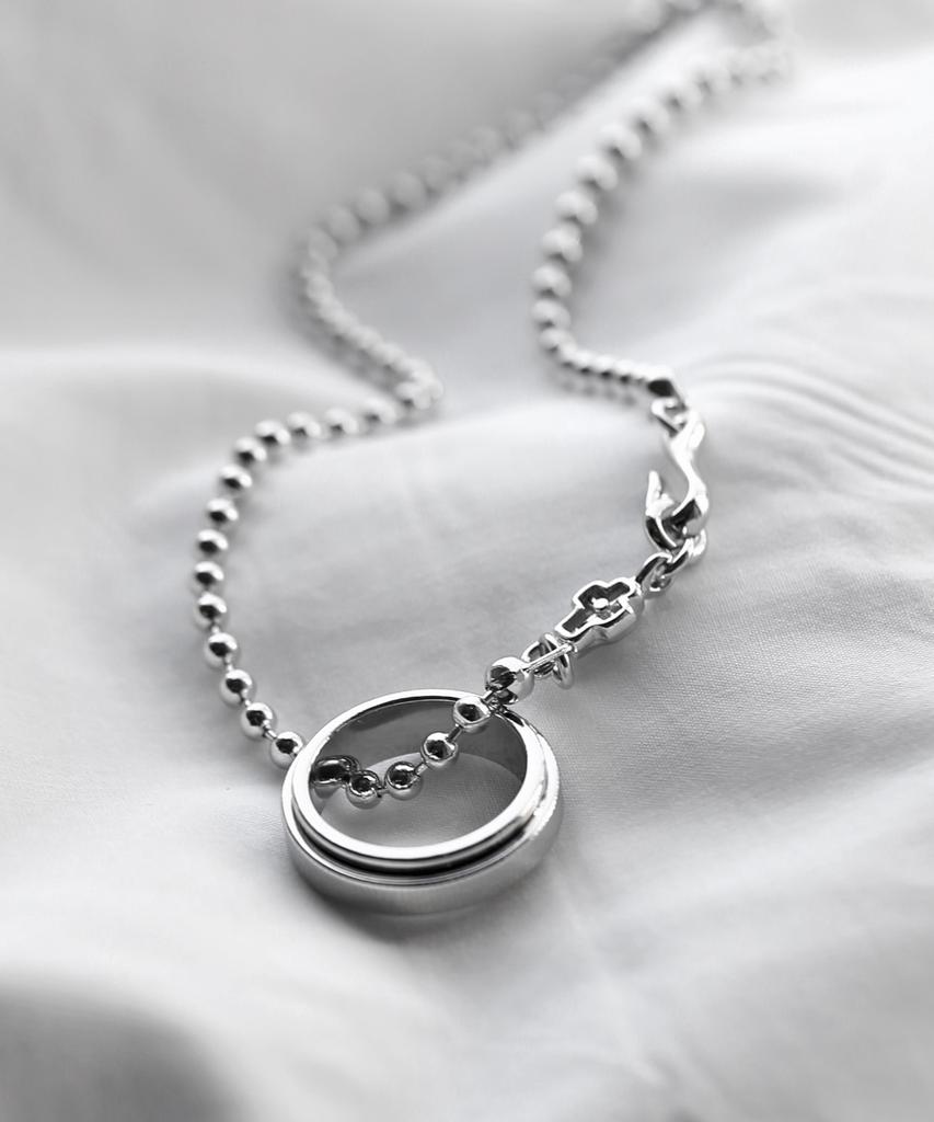Shoveoff Svn-#132 Double Ring Necklace