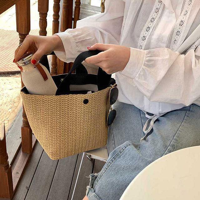 2023 Pastoral Woven Straw Bag - Retro Casual Handheld Beach Tote for Women