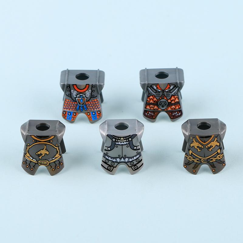 MOC Medieval Military Castle Weapon Roman Knight Helmet Shield Accessories Building Blocks Green Dragon Lion Crusader Bricks Toy