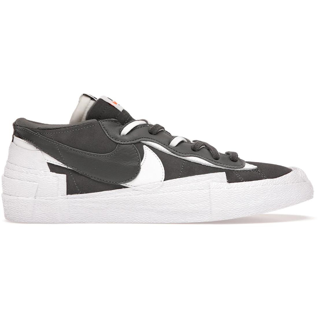 

Sneaker Nike Blazer Low sacai Iron Grey(DD1877-002) 36.5