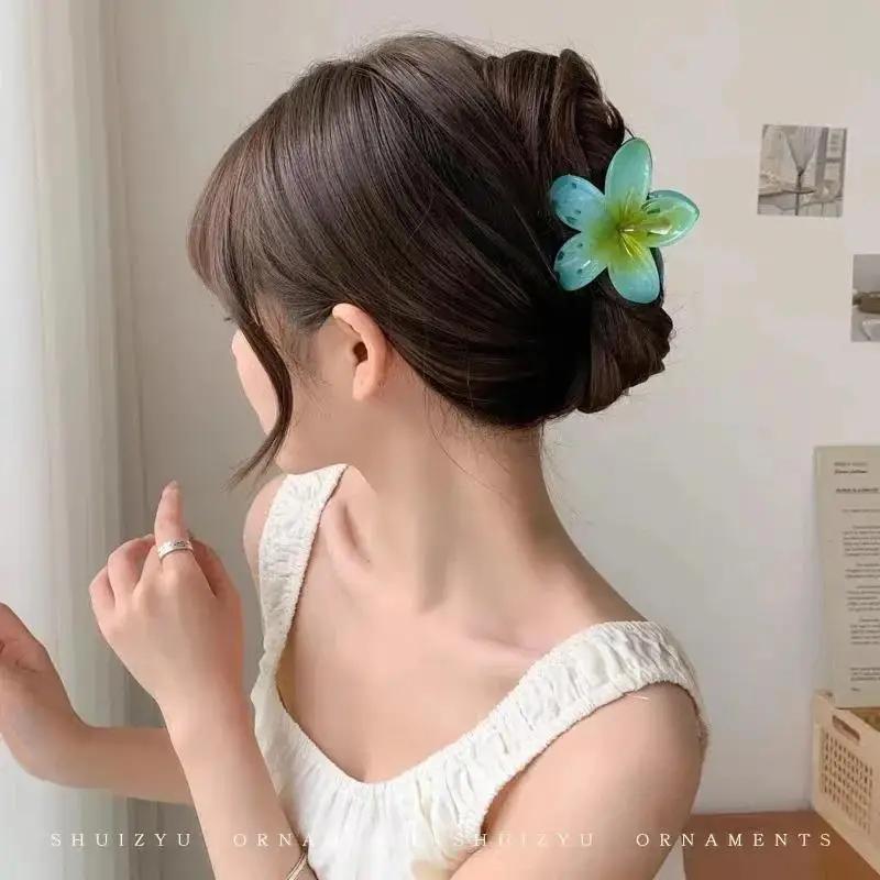 Elegant Gradient Plumeria Acrylic Hair Claw for Women Fashion Flower Hairpins Back Headwear Hair Accessories Jewelry Gifts