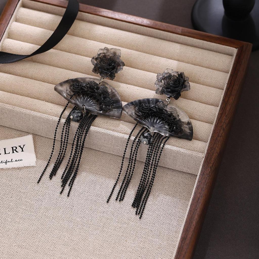 Silver Needle Chinese Ink Painting Flower Tassel Earrings: Light Luxury, High-End Qipao Accessories for Women