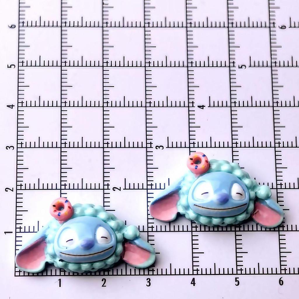 Anime Cartoon Headgear Resin Accessories: Handmade DIY Cream Glue Decorations for Hair Ties and Phone Cases.
