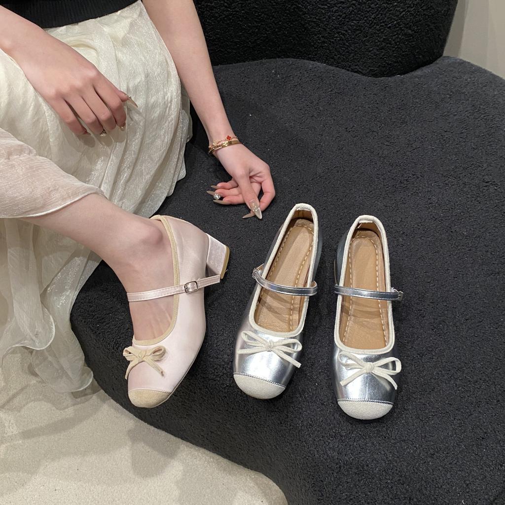 2025 New Mary Jane Shoes French Spring and Summer Light Mouth Skirt Wind Ballet Round Head Silver Year Flat Single Shoes Women