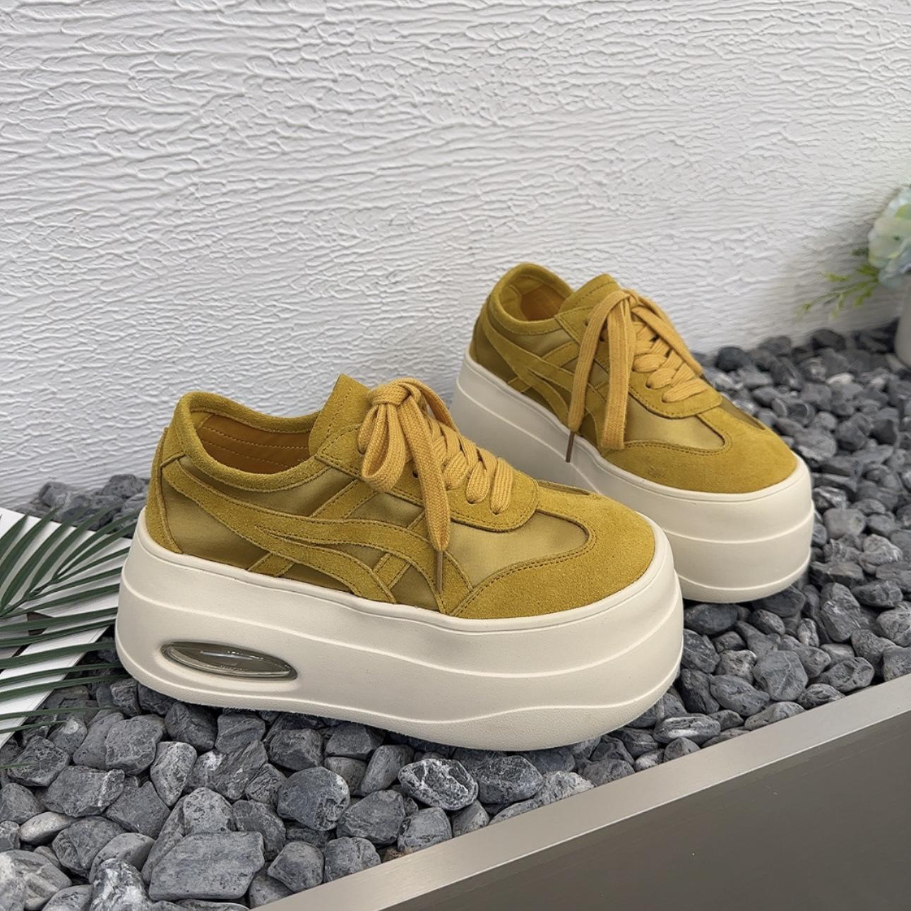 

7Cm thick-soled muffin casual shoes women s 2025 spring and summer new German training shoes versatile comfortable height-increasing sports shoes 34 жёлтый