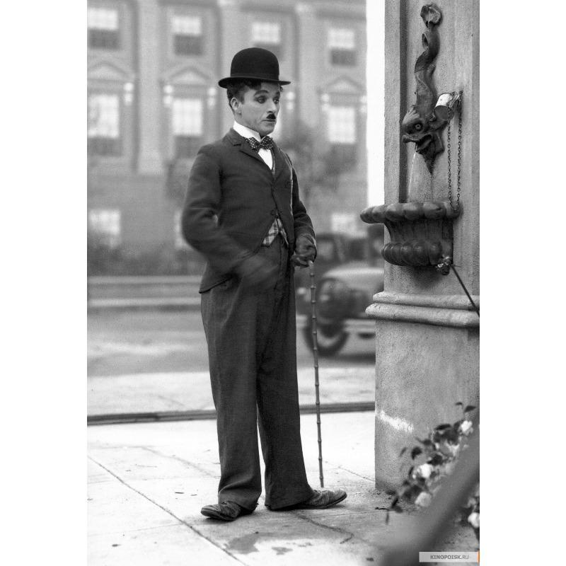 

Винтажный постер фильма Чарли Чаплина на холсте | Черно-белый комедийный значок настенный декор 21cm×30cm NoFrame