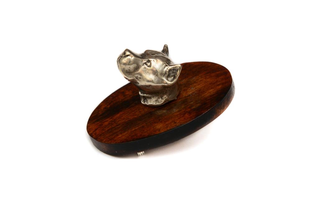 American Staffordshire Terrier, Amstaff – Dog Show Brooch, Starter Number Clip | Art-Dog