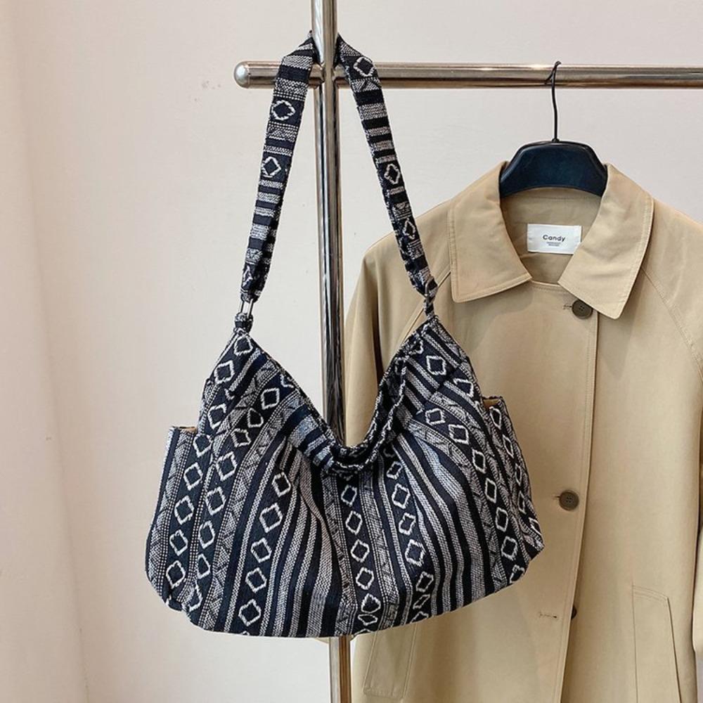 

Large capacity ethnic style messenger bag bag women s fashion printed knitted fabric shoulder bag going out casual trend tote bag one size fits all чорний