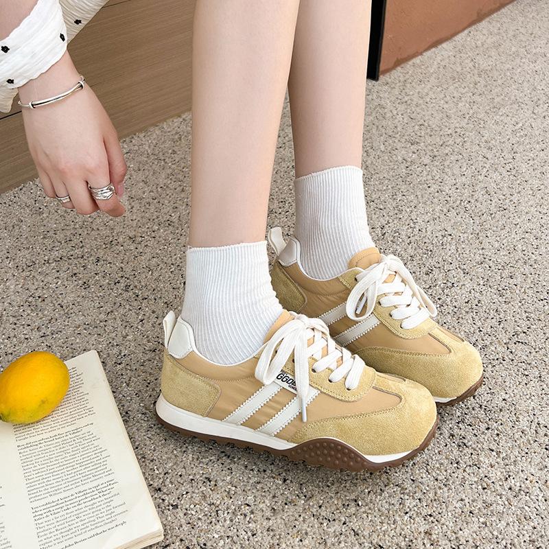 2025 New Spring and Summer New Flat-bottomed Casual Lace-up Sports Comfortable Jogging Shoes Women