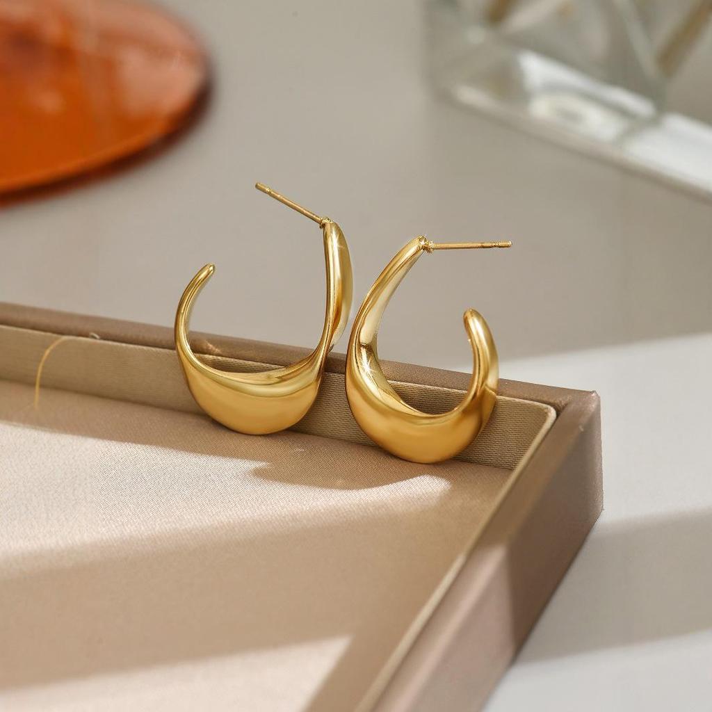 18K Gold Polished Stainless Steel C-shaped Vintage Earrings