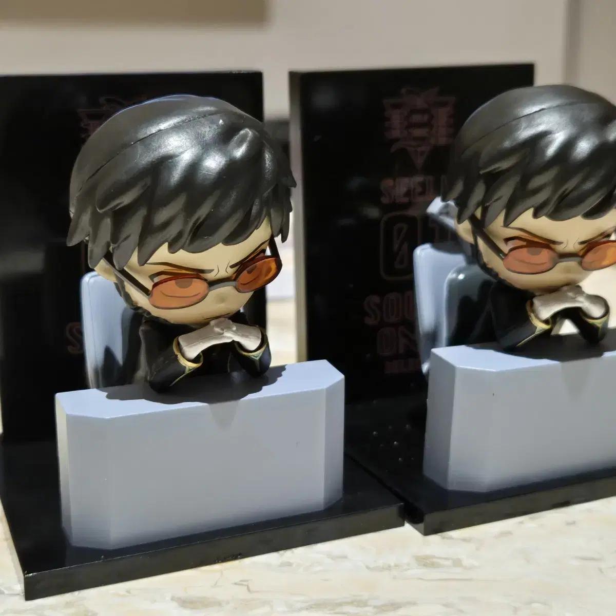 

Ikari Gendo Desk Figure