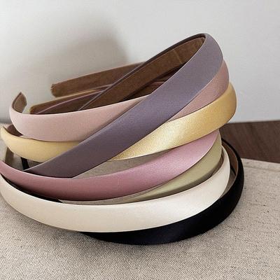 Haarreif Einfarbige Wildleder-Fütterung Integriertes Anti-Rutsch-Design Stirnband für den Weg zur Arbeit Mattes Textur-Stirnband Haaraccessoire