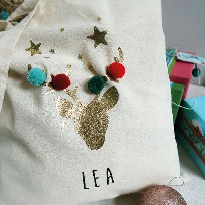 5 Red and Green Wool Pompoms 2 Cm