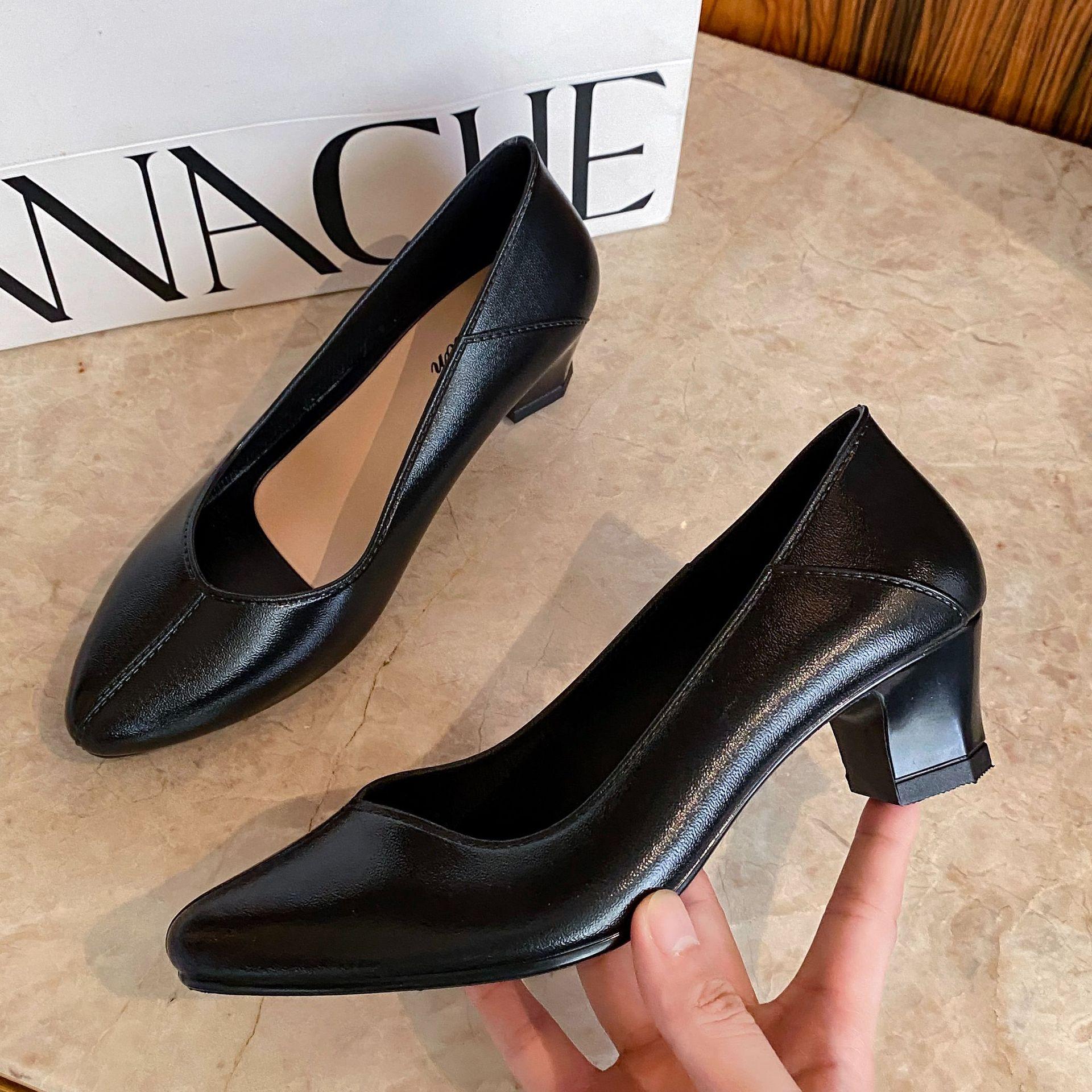 

Women s Fashionable Non-slip Waterproof Casual High-heeled Rain Boots 36 чорний