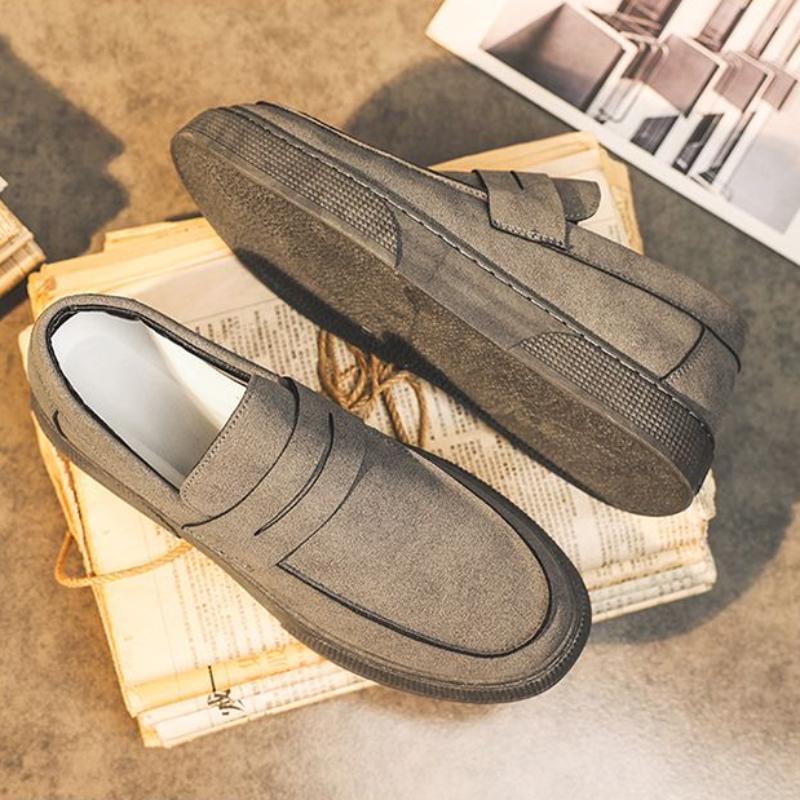 Thick Sole Soft Suede Male Casual Shoe Round Toe Men's Leather Shoes Moccasin Loafers Platform Height Increasing Slip-on Retro