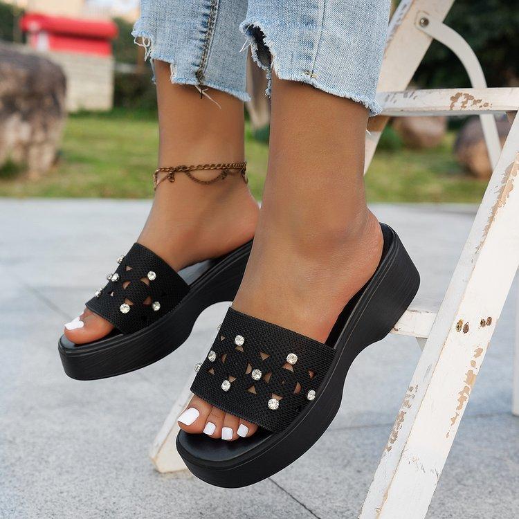 Schuhe mit dicker Sohle Ein-Schulter-Slipper Schwammsandalen Lässige ausgeschnittene Slipper