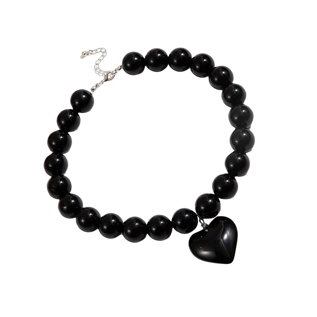 Elegant Beaded Large Heart Necklace Symbolizing Eternal Love And Sophistication For Fashion Forward Young Women
