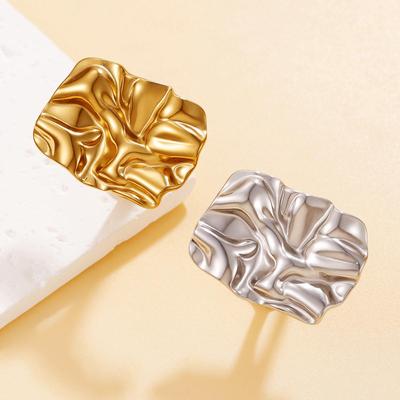 Modischer personalisierter geometrischer gefalteter Ring aus Edelstahl - Retro-Accessoire für Damen