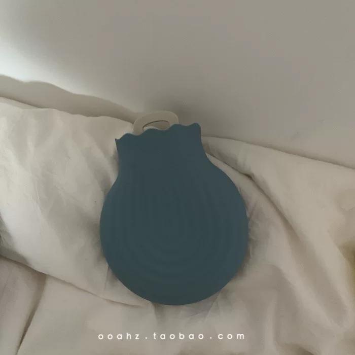 Cold Hands and Feet Say Leakage Soft Woolen Silicone Environmental-Friendly Hot Water Bag Microwaveable Heating Water Injection Hand Warmer Stomach