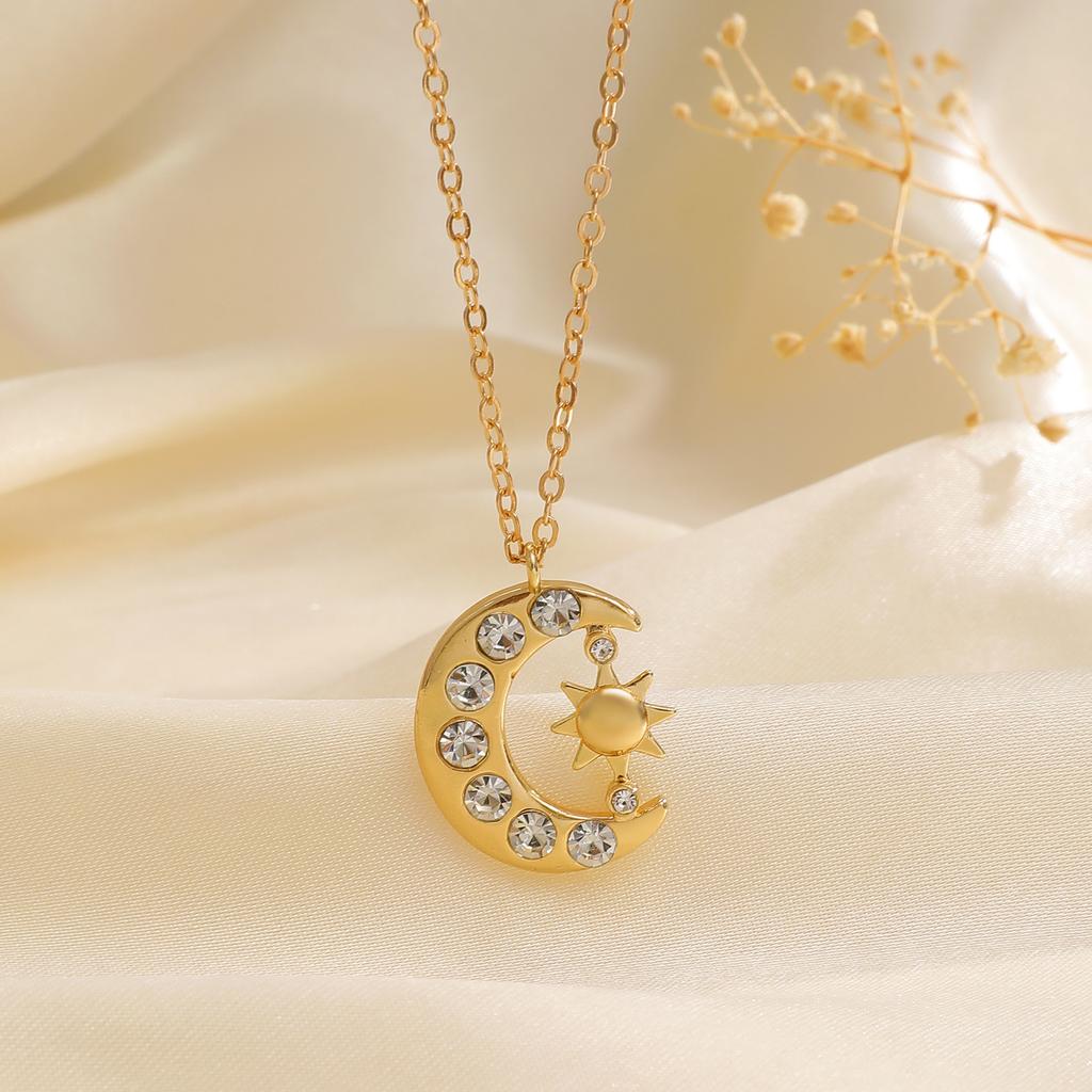 Inlay Zircon Shiny Sun Crescent Moon Pendant Necklace for Women Exquisite Charm Collar Chain Jewelry Accessories