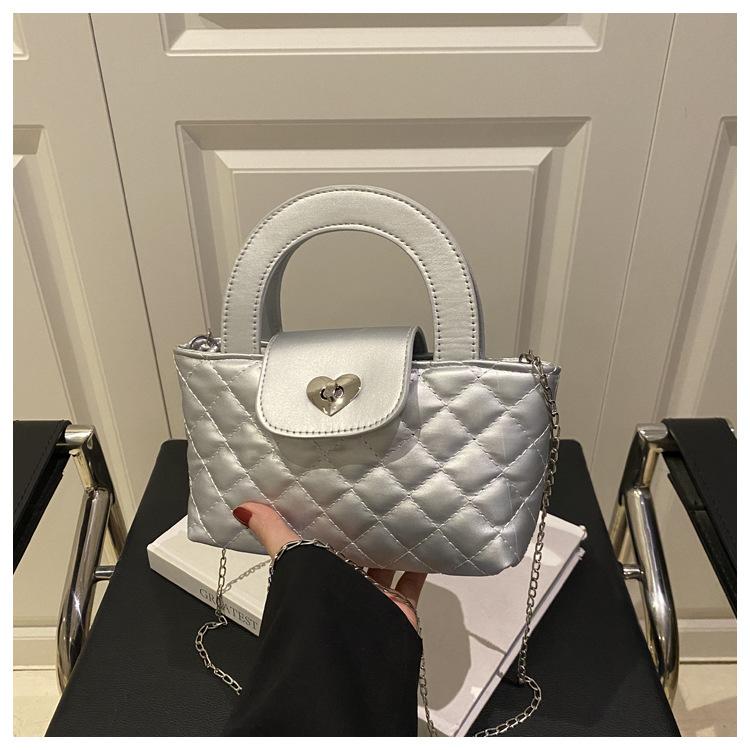 Borsa a tracolla quadrata piccola, nuova, estiva, elegante, semplice e squisita, con catena a maglie diamond retro
