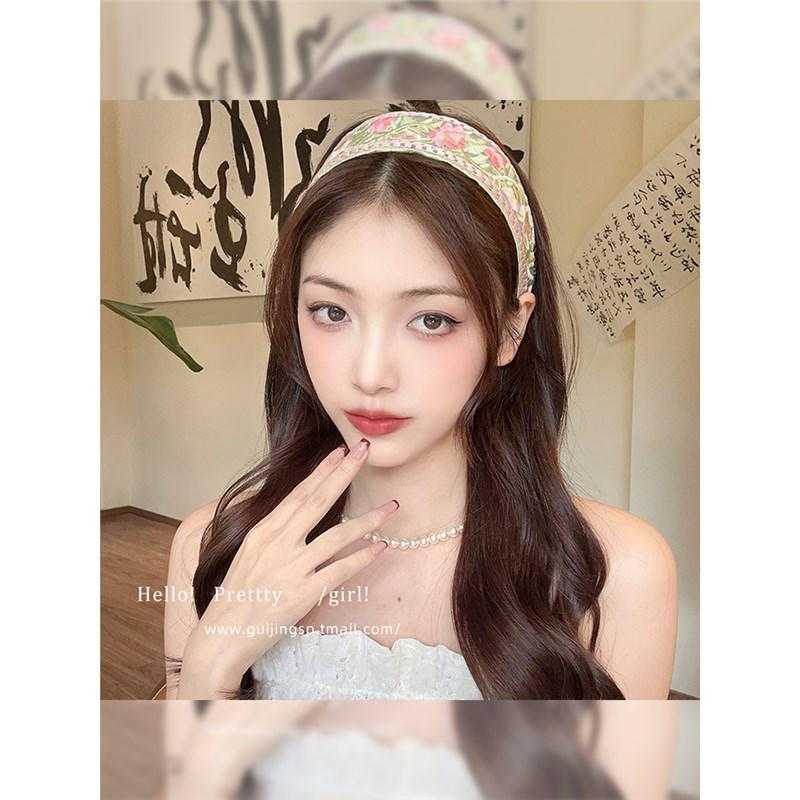Luxury Embroidered Chinese Zanhua Wide-Brim Face-Washing Headband for Women