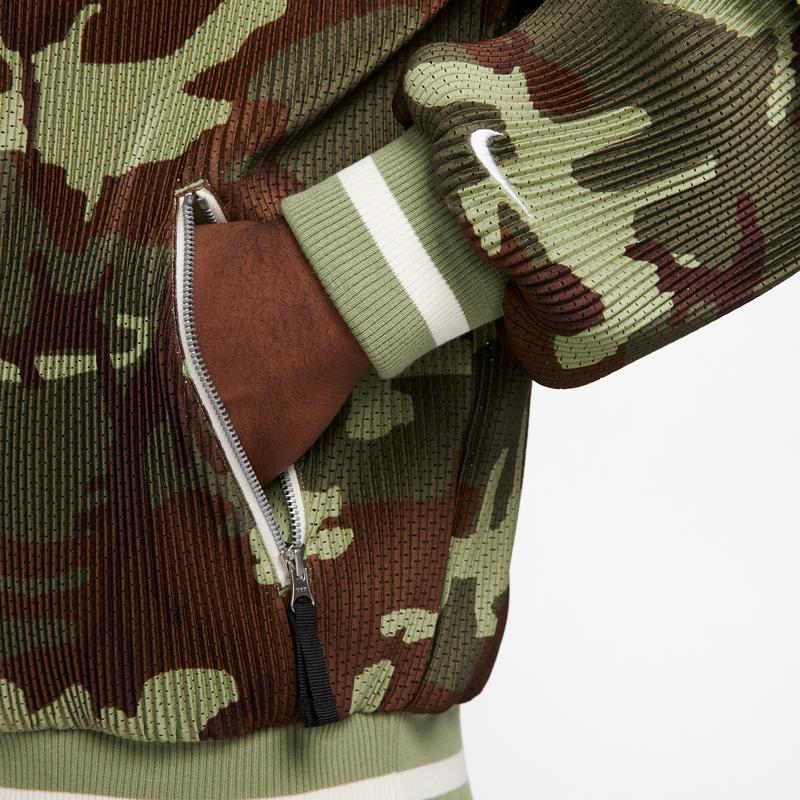Nike Jachetă de baschet cu fermoar complet și imprimeu camuflaj Dri-Fit pentru bărbați Jachete Verde-ulei DX0424-259