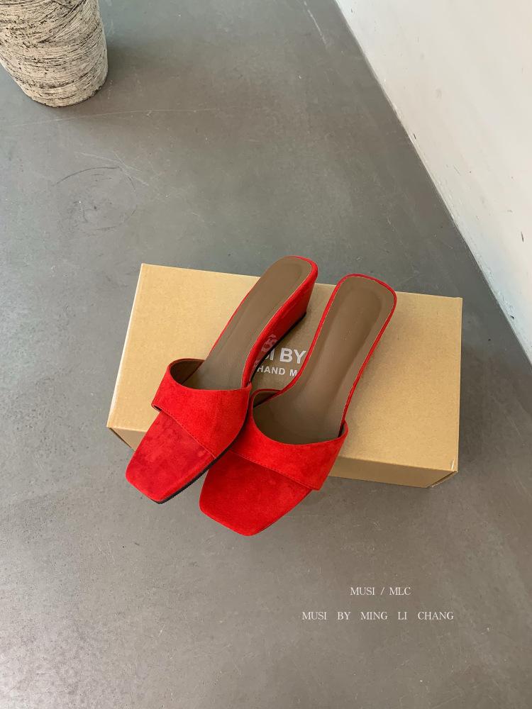 Summer new open-toed slope heel sandals square head light and ripe style versatile travel outdoor sandals