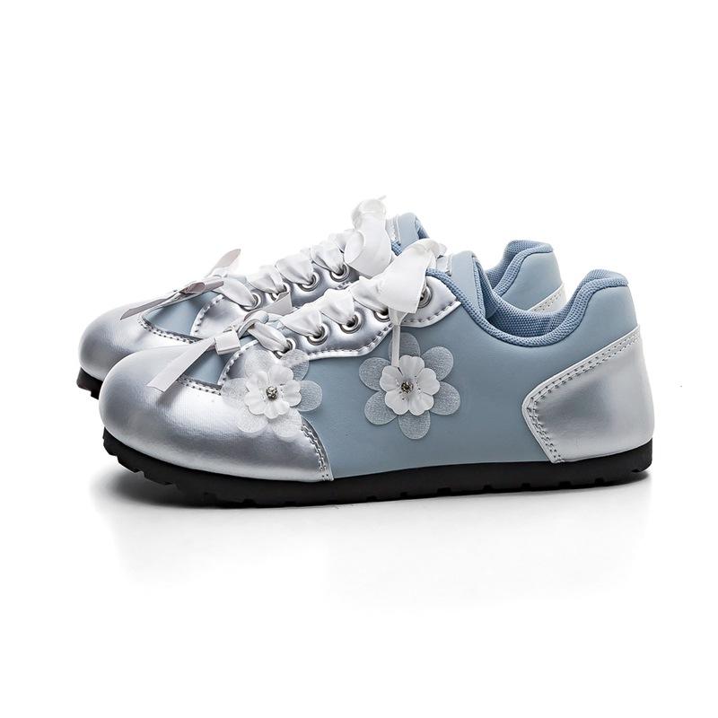 Women's Shoes Sweet Flower White Shoes 2024 Autumn New Campus Style French Cute Internet Celebrity De Xun Shoes