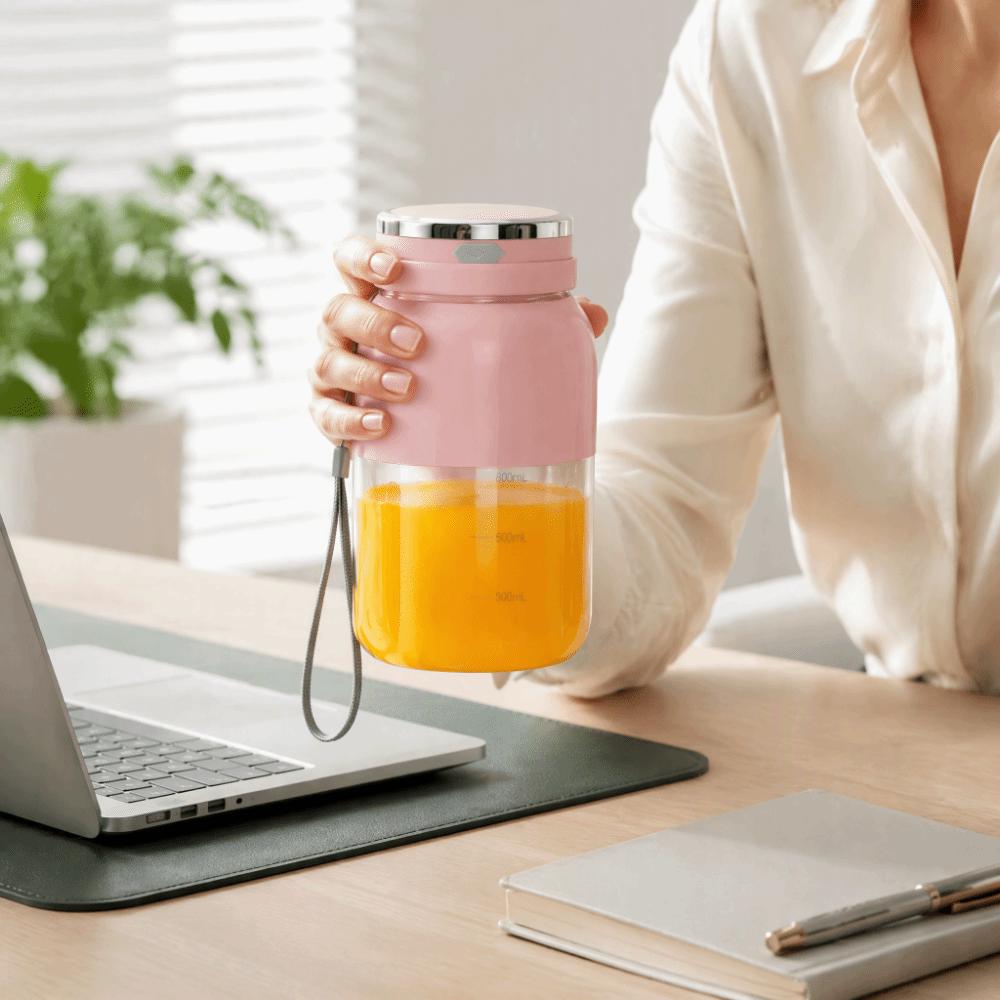 Wireless Design Portable Electric Juicer Cup USB Rechargeable Blender Outdoor Activities