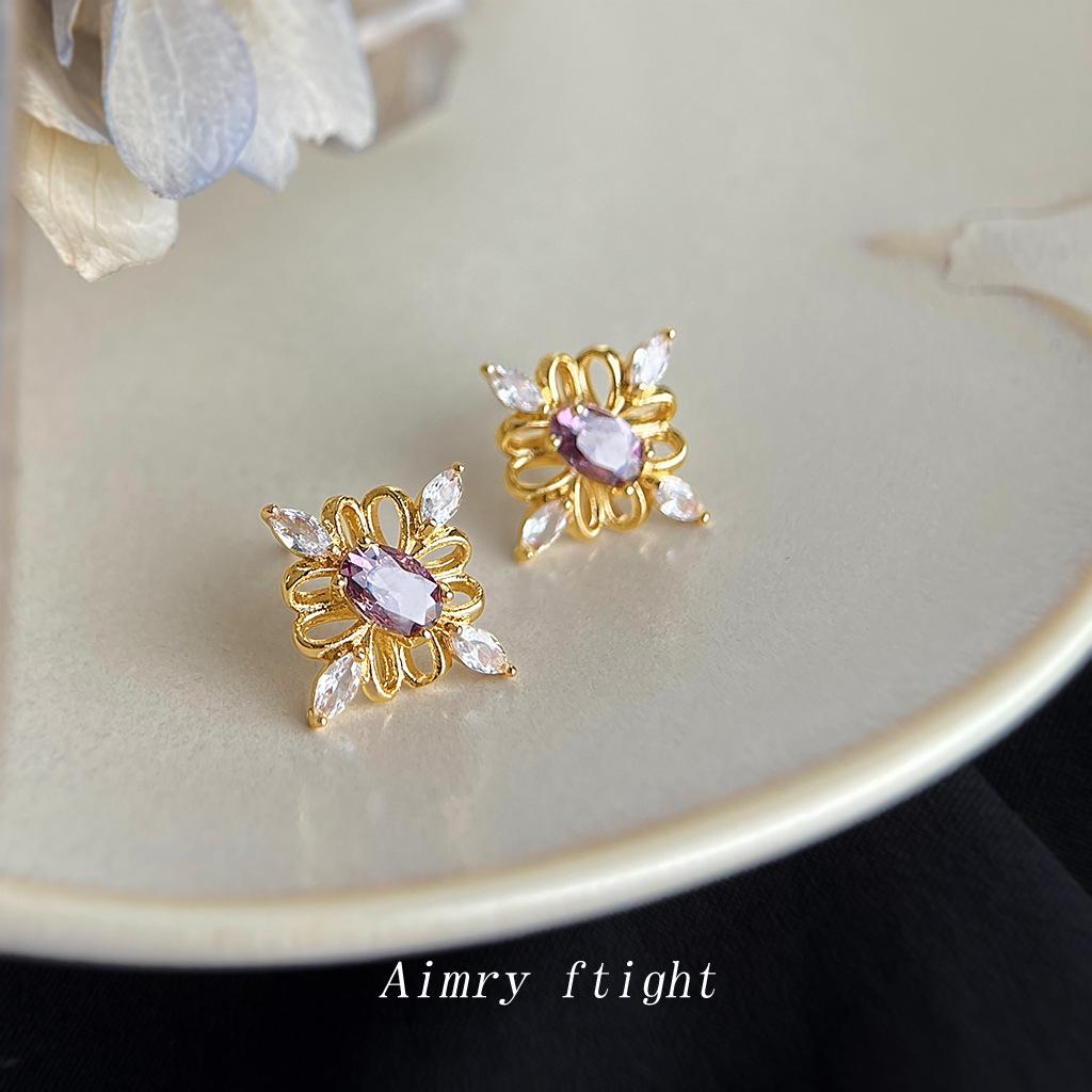 Niche Design Light Luxury Needle-plated 14K Personalized Earrings