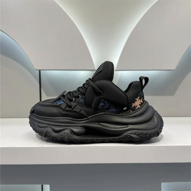 Herbst neue Papa-Schuhe Druck Stickerei Hohlsohle Sportliche Freizeitschuhe Plateau Trend BJD